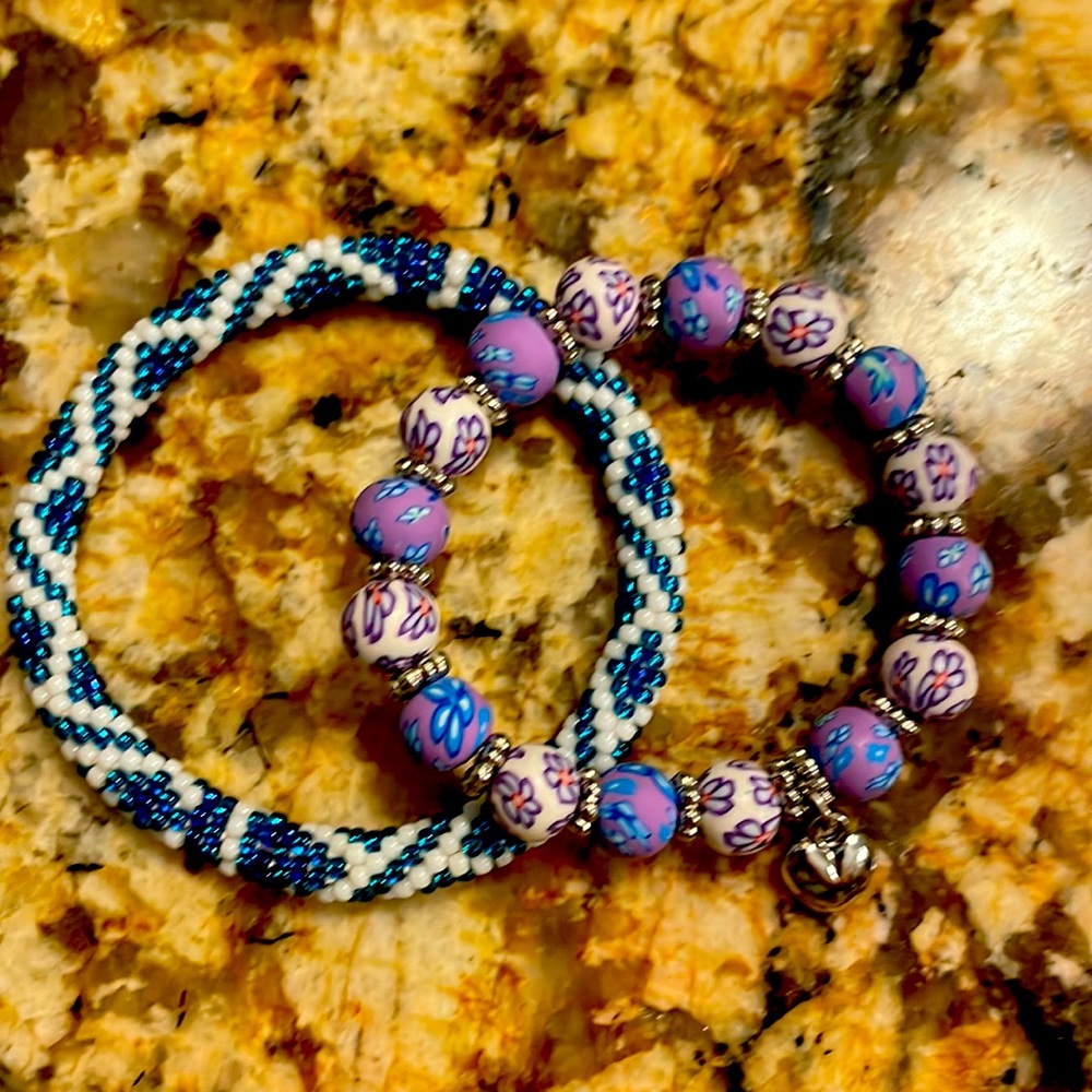 ✨ Bundle of 2 homemade bracelets